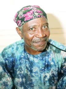 Hervé Yamguen, plasticien.