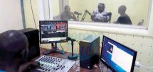 Médias : le coup de pouce des radios communautaires