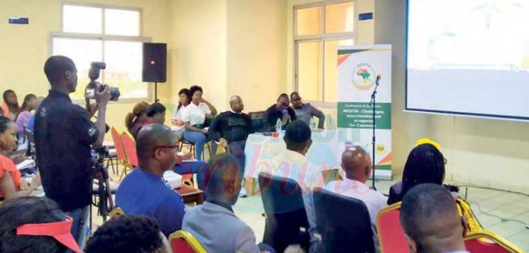 Université de Douala : la Zlecaf expliquée aux étudiants