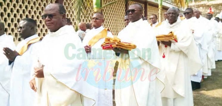 Diocèse de Nkongsamba : 21 nouveaux bergers Diocèse de Nkongsamba : 21 nouveaux bergers