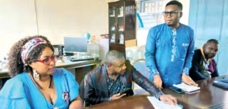 Ouest: Le Mincom réduit les charges des médias