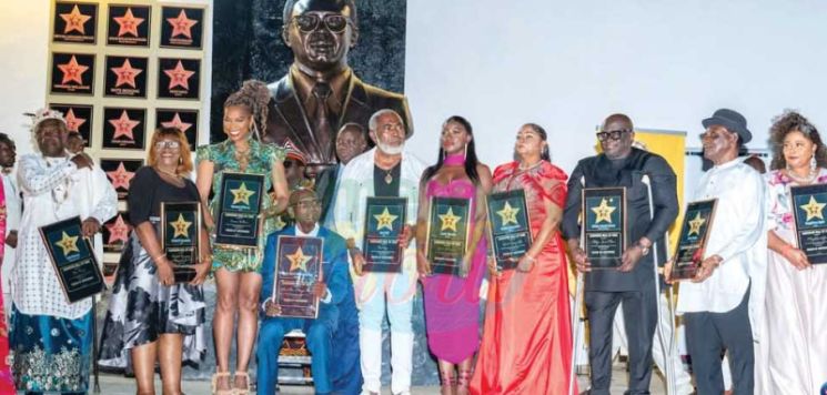 A l’initiative du Comité d’organisation du Cameroon International Film Festival, le « Wall Of Fame » a été inauguré samedi dernier par le gouverneur de la région du Sud-Ouest.