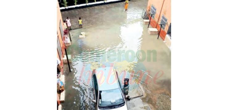Douala V: Les eaux sont montées Douala V: Les eaux sont montées