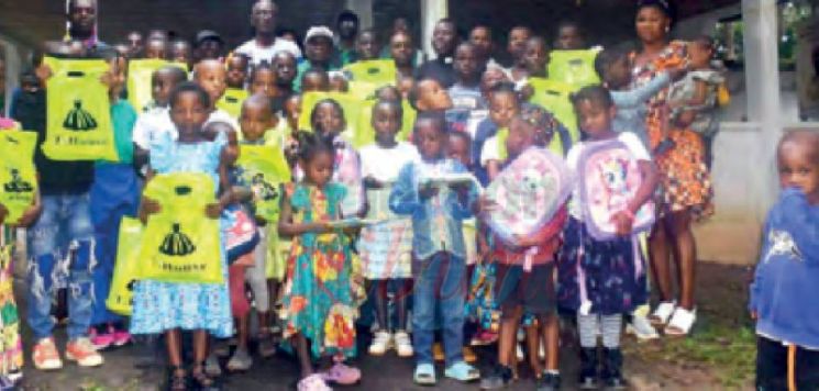 Centre: Des kits scolaires aux meilleurs élèves