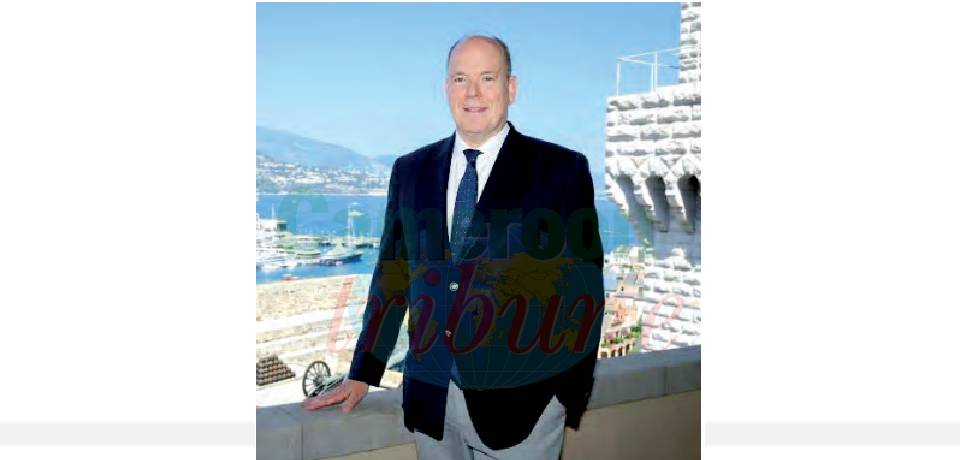 Albert II de Monaco: Un souverain imposant