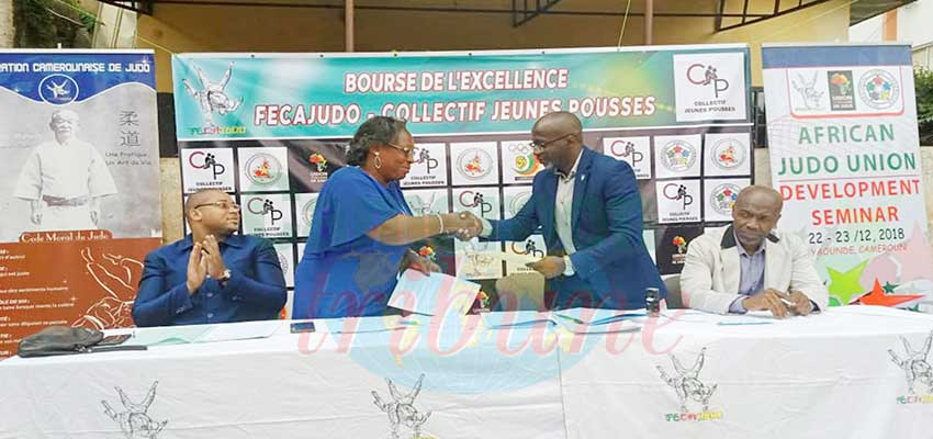 Judo: 10 Athletes Receive Scholarships