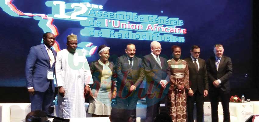 Radiodiffusion en Afrique: le basculement au numérique en débat Radiodiffusion en Afrique: le basculement au numérique en débat