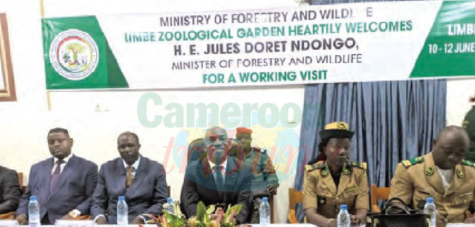 Forestr y ’ Wildlife: Minister Reviews Conservation Challenges