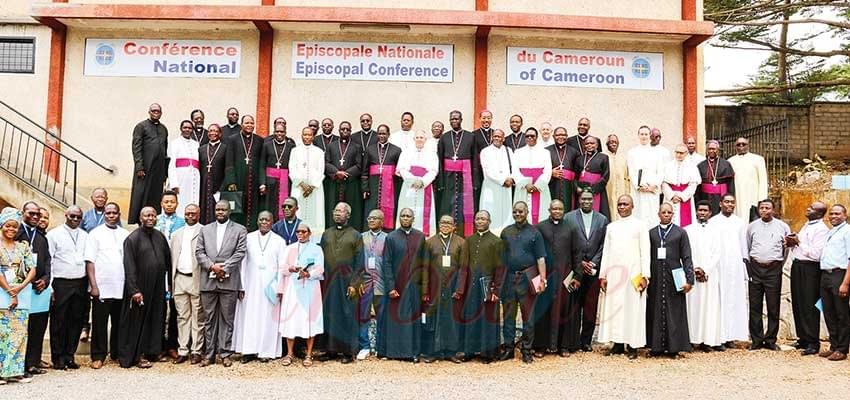 Religion : les évêques parlent de catéchèse Religion : les évêques parlent de catéchèse