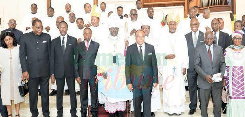 L’archevêque métropolitain de Yaoundé, Mgr Jean Mbarga, a célébré un office religieux, hier 15 mai, en la Basilique Marie-Reine-des-Apôtres de Mvolyé, en prélude au cinquantenaire de l’Etat unitaire.