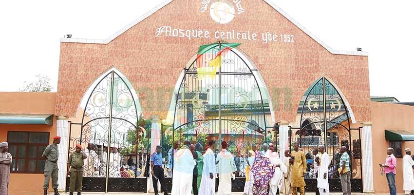 Religion : les mosquées reprennent du service Religion : les mosquées reprennent du service