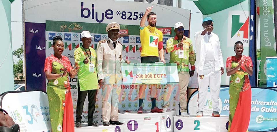 Vainqueur sur le tronçon Figuil-Garoua samedi et lors du critérium couru hier dans les rues de Garoua, Yacine Hamza est le maillot jaune de la course. Vainqueur sur le tronçon Figuil-Garoua samedi et lors du critérium couru hier dans les rues de Garoua, Yacine Hamza est le maillot jaune de la course.
