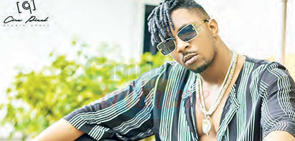 Stanley Enow, artiste camerounais.