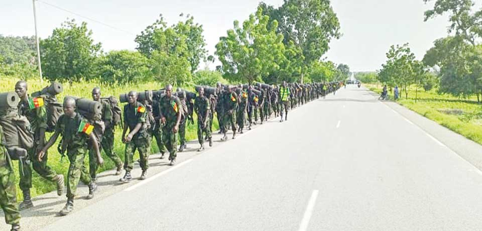 Bataillon d’intervention rapide : 1 200 recrues marchent entre Maroua et Garoua