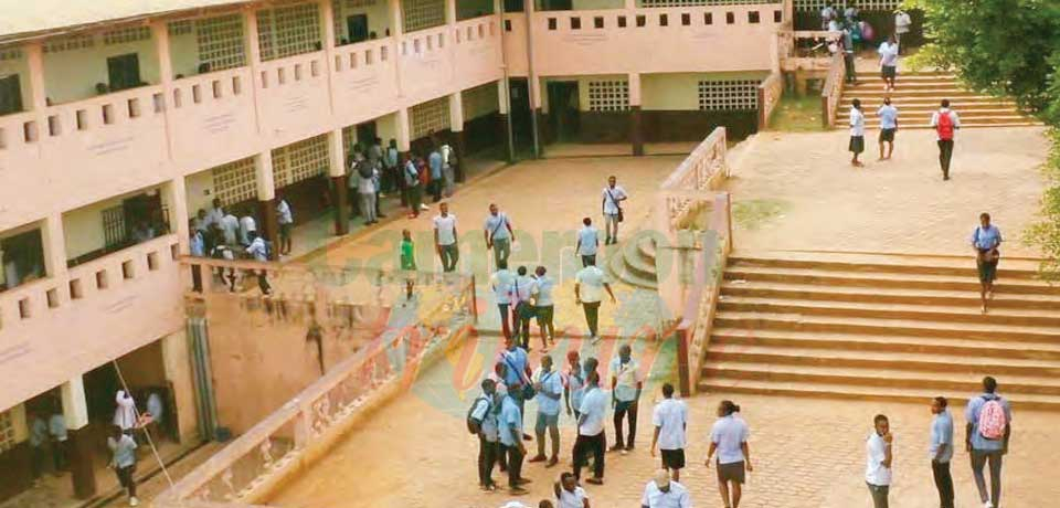 Anglo-Saxon System of Education : School Resumes For Examination Classes Anglo-Saxon System of Education : School Resumes For Examination Classes