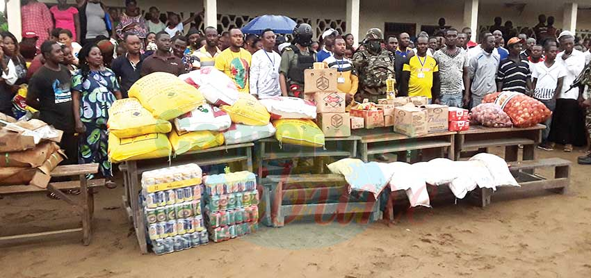Muyuka : Military Donates Food Items To Yoke Population