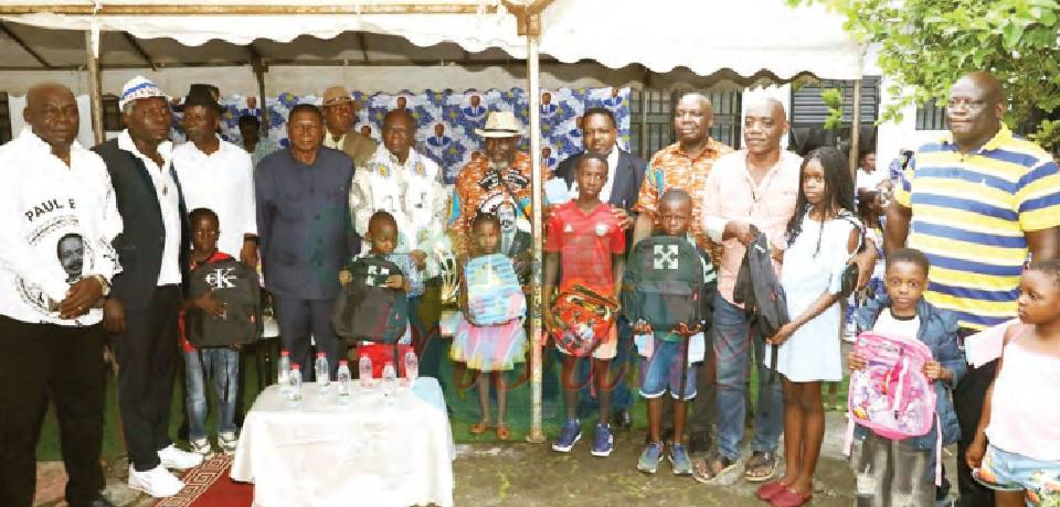 Excellence scolaire: 350 kits distribués à New Deido