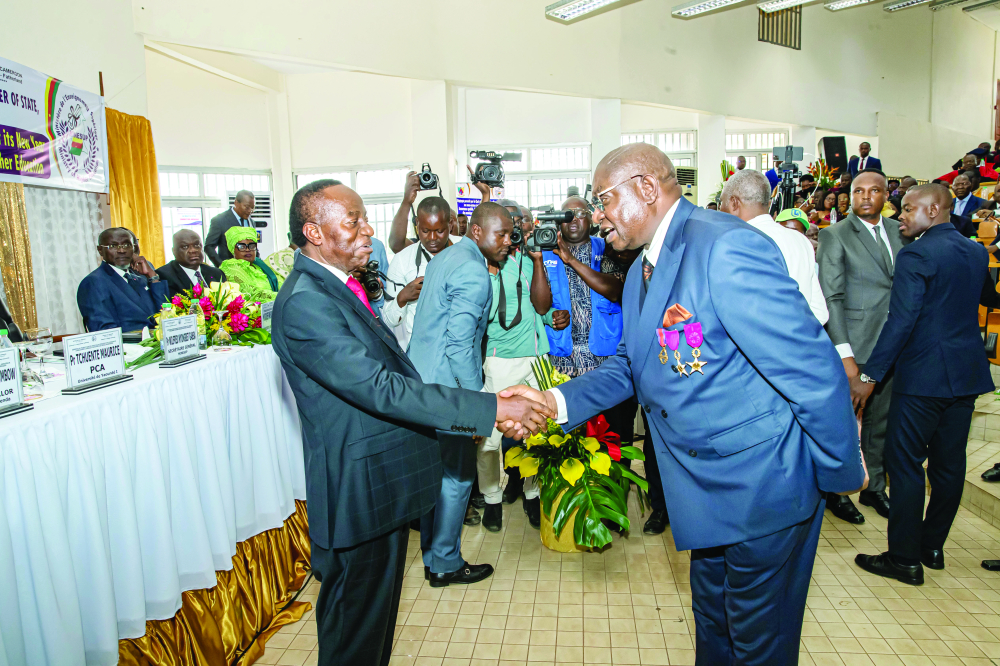 Le leitmotiv de l’année 2025 abondamment évoqué hier à Yaoundé au cours de la cérémonie de présentation des vœux au ministre d’Etat, ministre de l’Enseignement, Pr. Jacques Fame Ndongo. Le leitmotiv de l’année 2025 abondamment évoqué hier à Yaoundé au cours de la cérémonie de présentation des vœux au ministre d’Etat, ministre de l’Enseignement, Pr. Jacques Fame Ndongo.