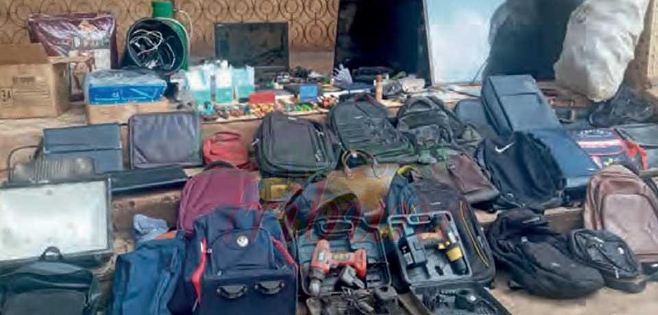 Vols d’objets dans les véhicules : huit suspects appréhendés à Yaoundé