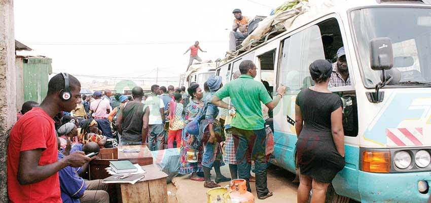 Yaoundé : ces gares routières mal garées Yaoundé : ces gares routières mal garées