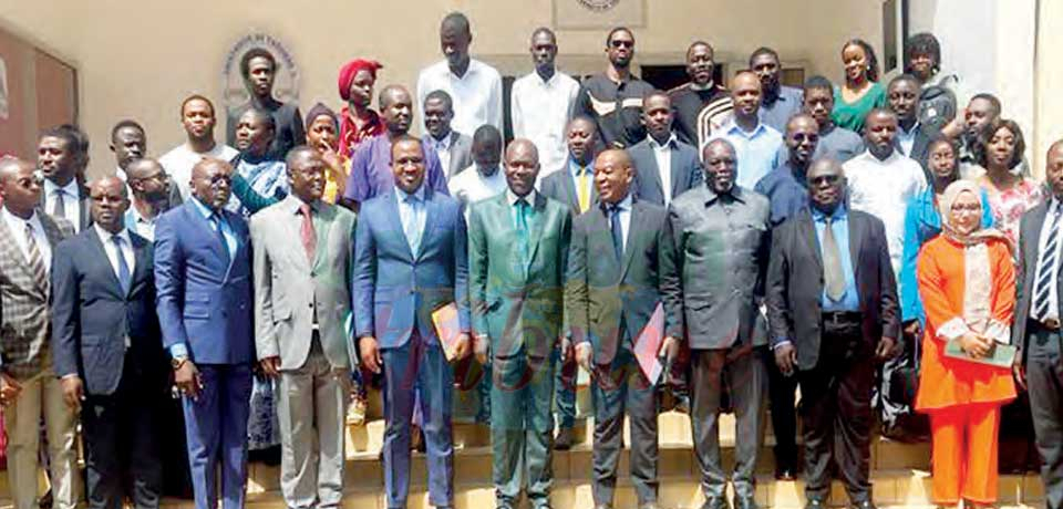 Le laboratoire traitera des questions liées à la vie quotidienne des Camerounais. Le laboratoire traitera des questions liées à la vie quotidienne des Camerounais.