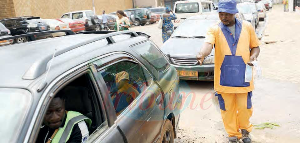 Lutte contre le désordre urbain  : sur les pas des agents de parking