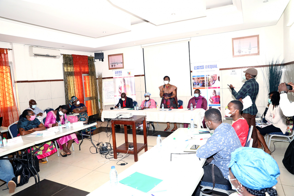 Health Workers : Plan Cameroon Reinforces Capacities Health Workers : Plan Cameroon Reinforces Capacities