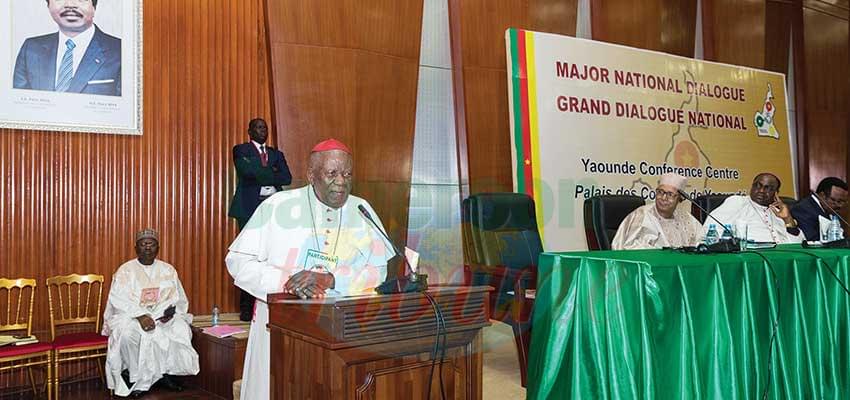 Pour le cardinal Christian Tumi, il faut commencer par reconstruire les maisons des pauvres qui ont été détruites pendant le conflit.