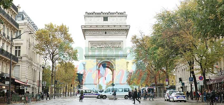 Paris à la veille de son deuxième forum sur la Paix.