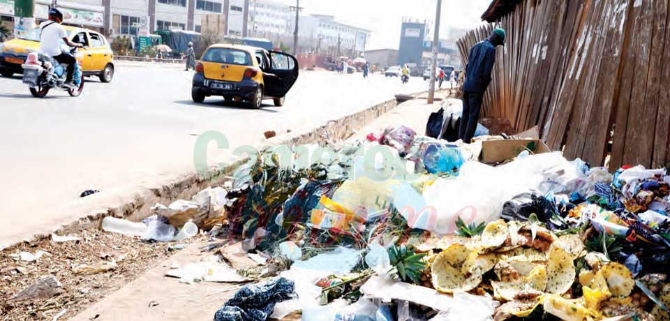 Yaoundé : les ordures s’accumulent