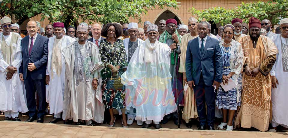 Paix et prospérité au Cameroun : des dignitaires musulmans prient