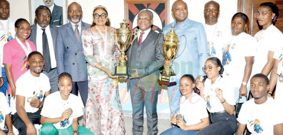 Nambudo: Winners Present Trophy To Prime Minister