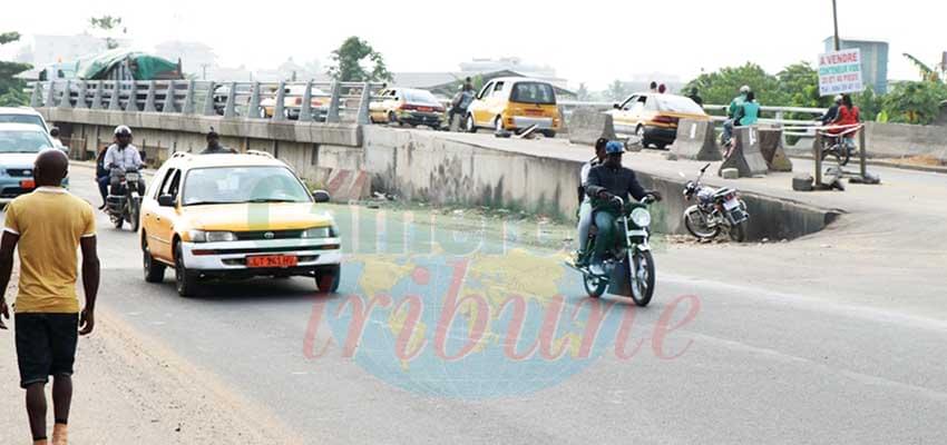 Réhabiliter comme sur le pont Mbanya. Réhabiliter comme sur le pont Mbanya.