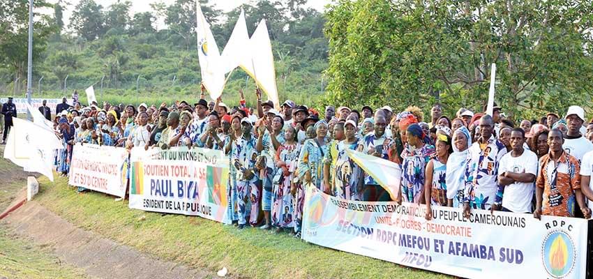 Yaoundé : accueil triomphal pour le couple présidentiel