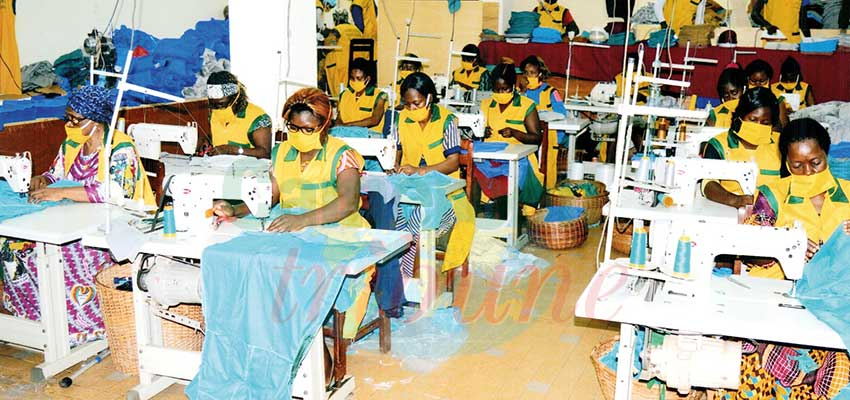 Confection des tenues scolaires : ça fourmille dans les ateliers Confection des tenues scolaires : ça fourmille dans les ateliers