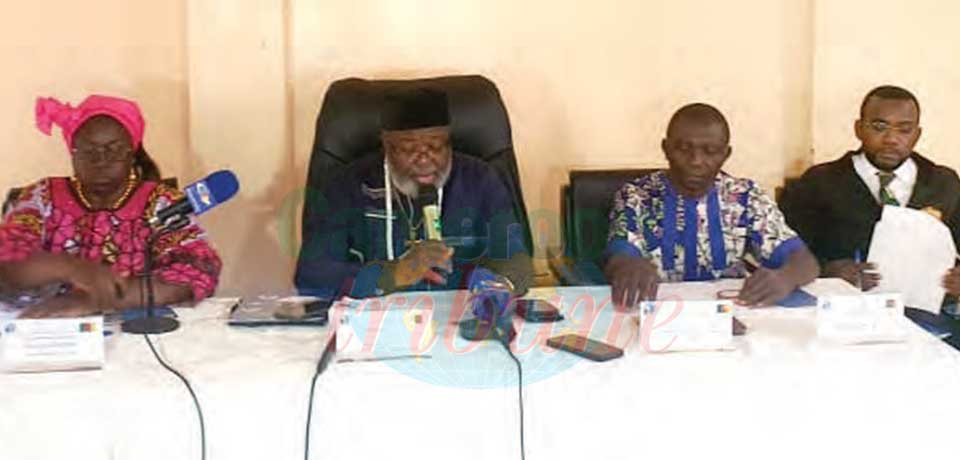 Le président de la Cameroon National Prayer Breakfast, le Rev. Dr Jean Libom Li Likeng, a donné hier les articulations de cet événement au cours d’un petit déjeuner de presse. Le président de la Cameroon National Prayer Breakfast, le Rev. Dr Jean Libom Li Likeng, a donné hier les articulations de cet événement au cours d’un petit déjeuner de presse.