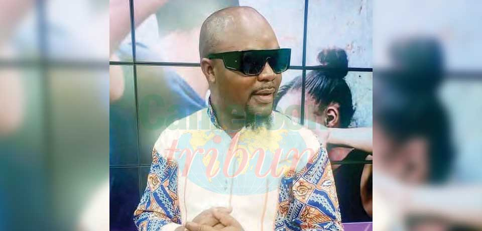 Major Asse, humoriste.