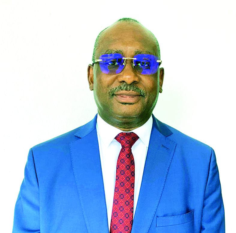 Dr Simon Pierre Omgba Mbida, diplomate et internationaliste.