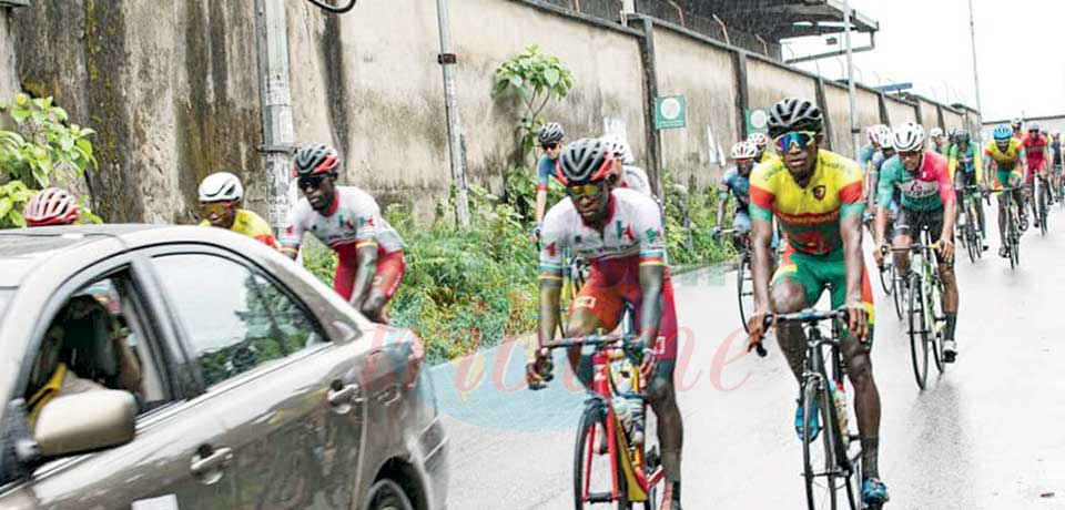 Cycling Cameroonian : Athletes Creeping