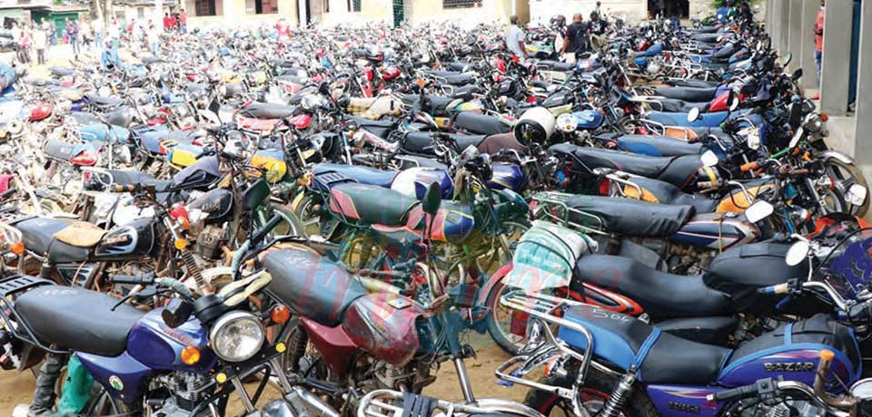 Une adhésion massive à l’assainissement du secteur des moto-taxis. Une adhésion massive à l’assainissement du secteur des moto-taxis.