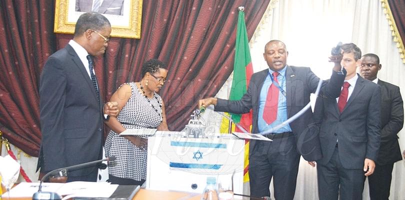 Lutte contre le choléra: l’ambassade d’Israël aux côtés des populations Lutte contre le choléra: l’ambassade d’Israël aux côtés des populations