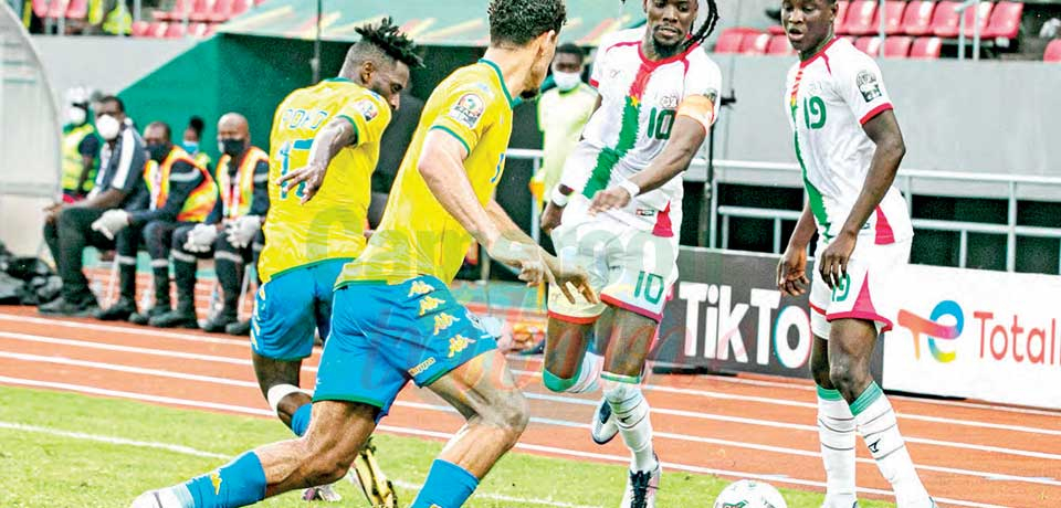 La phase des huitièmes de finale a démarré hier avec deux rencontres intenses et les premiers qualifiés pour le tour suivant : le Burkina Faso et la Tunisie.