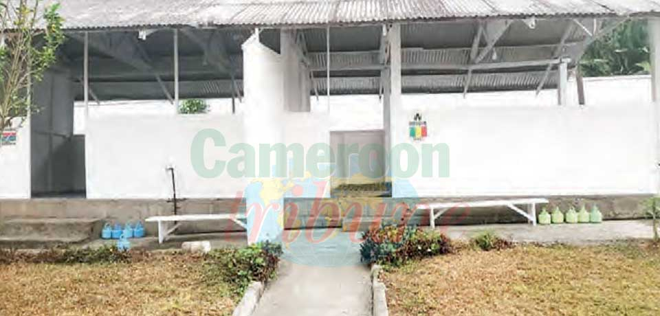 Mini Mosques At Parliamentarian Flat Hotel : Mali, Gambia Nurturing Their Faith