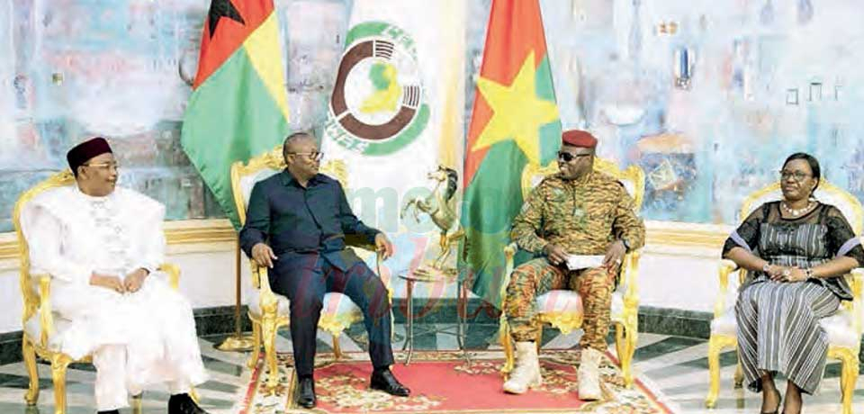 Burkina Faso :  ECOWAS, Government Hold Talks