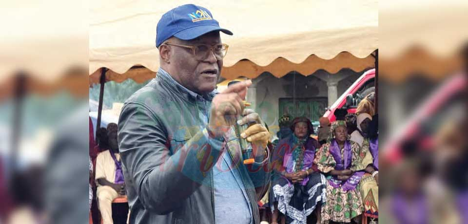 UNIVERS: Akere Muna plaide pour une coalition UNIVERS: Akere Muna plaide pour une coalition