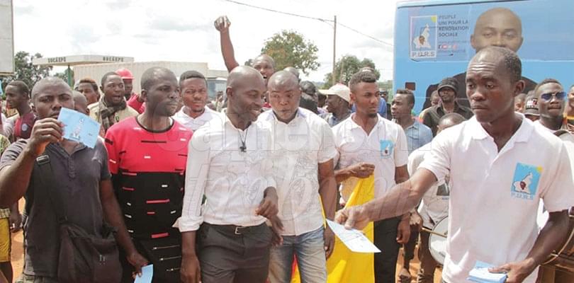 Serge Espoir Matomba: a l’aise en bras de chemise