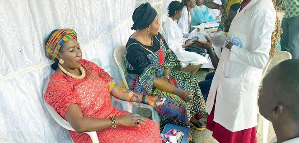 Blood Donation : Ex-Sakerettes Join Bandwagon In Yaounde Blood Donation : Ex-Sakerettes Join Bandwagon In Yaounde