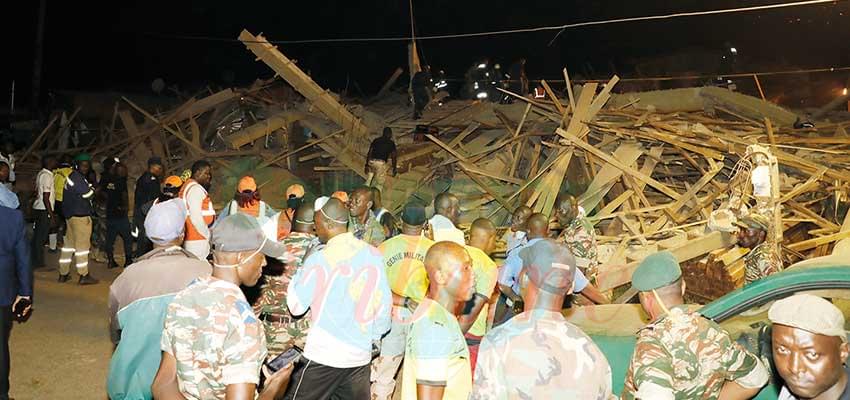 Yaoundé : un immeuble s’écroule et fait quatre morts Yaoundé : un immeuble s’écroule et fait quatre morts