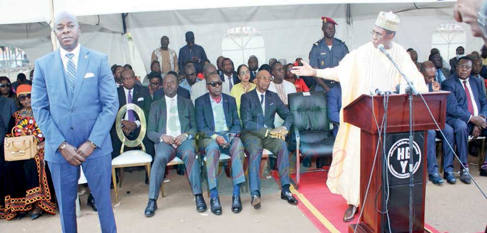 Hôpital général de Yaoundé : le Pr. Noel Essomba aux commandes Hôpital général de Yaoundé : le Pr. Noel Essomba aux commandes