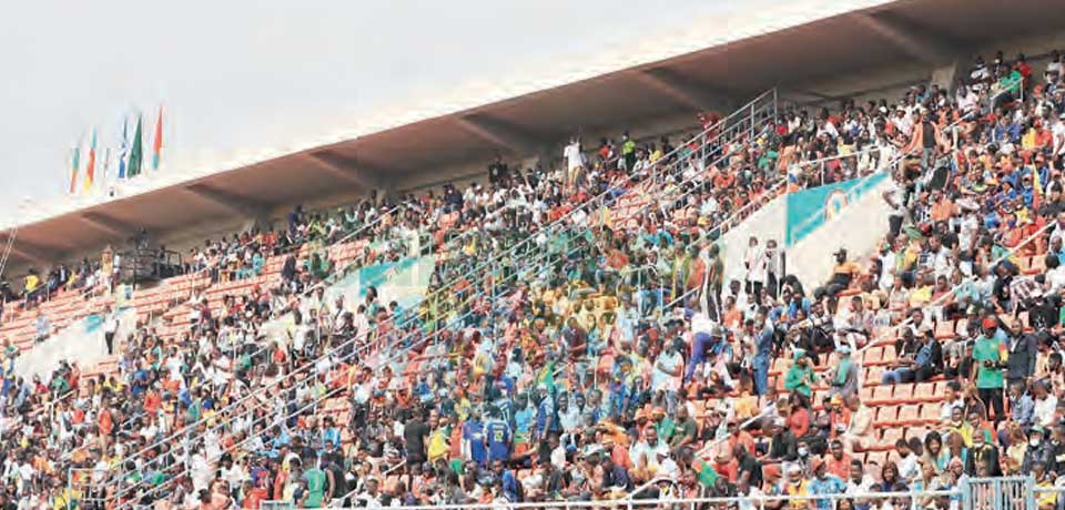 Mobilisation : Population Increasingly Flooding Stadiums